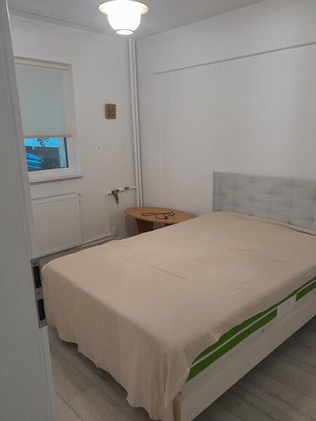 Vatra Luminoasa, ap. 2 camere, parter/ P+4, bloc 1983, centrala proprie