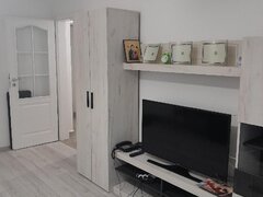 Vatra Luminoasa, ap. 2 camere, parter/ P+4, bloc 1983, centrala proprie